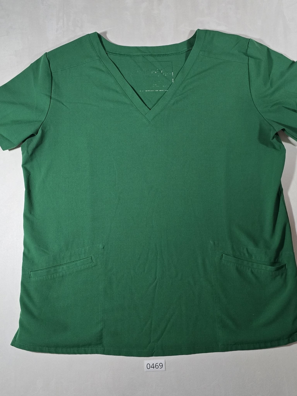 Women's Poppy V-Neck Scrub Top in Green